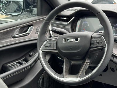 2025 Jeep Grand Cherokee L Limited 4x4