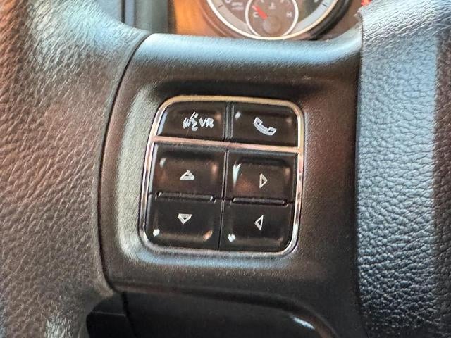 2018 RAM 1500 Express 4x4 Crew Cab Box