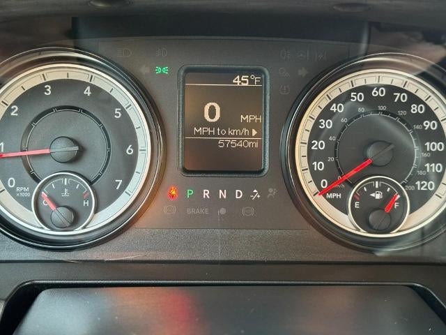 2018 RAM 1500 Express 4x4 Crew Cab Box