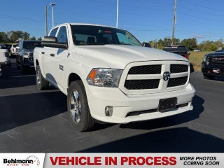 2018 RAM 1500 EXPRESS 4X4 CREW CAB 5&amp;rsquo;7