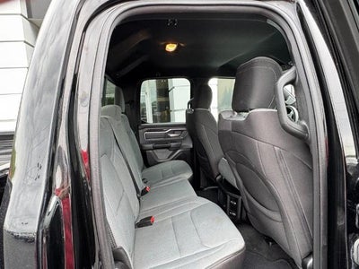 2022 RAM 1500 Big Horn 4x4 Quad Cab Box