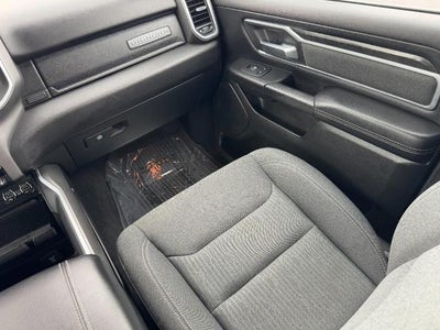 2019 RAM 1500 Big Horn/Lone Star 4x4 Crew Cab Box