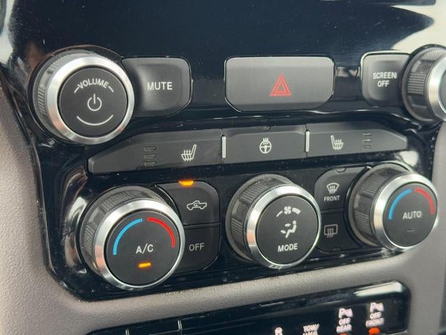 2019 RAM 1500 Big Horn/Lone Star 4x4 Crew Cab Box