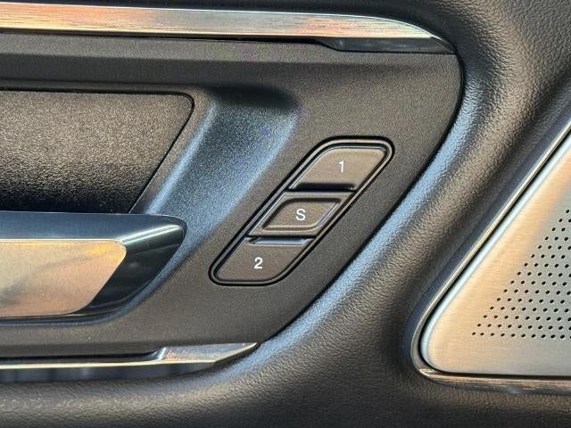 2020 RAM 1500 Limited 4x4 Crew Cab Box