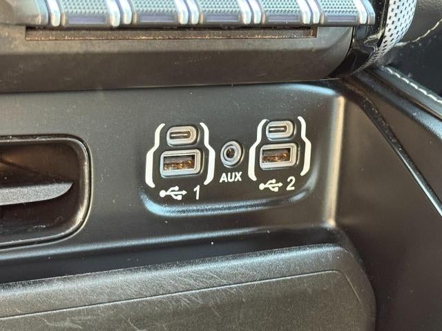 2020 RAM 1500 Limited 4x4 Crew Cab Box