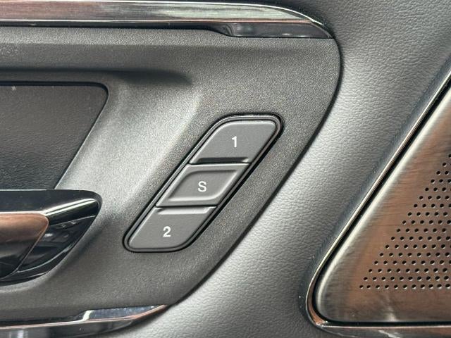 2023 RAM 1500 Limited 4x4 Crew Cab Box