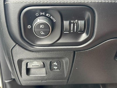 2023 RAM 1500 Limited 4x4 Crew Cab Box