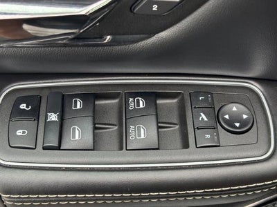 2023 RAM 1500 Limited 4x4 Crew Cab Box