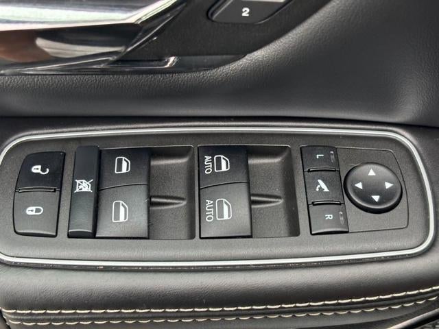 2023 RAM 1500 Limited 4x4 Crew Cab Box