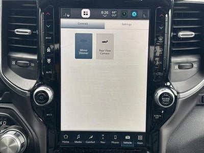 2022 RAM 1500 Laramie 4x4 Crew Cab Box