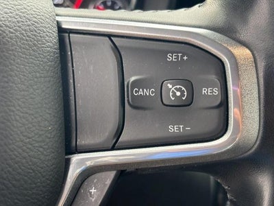2022 RAM 1500 Laramie 4x4 Crew Cab Box