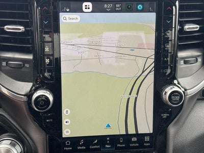 2022 RAM 1500 Laramie 4x4 Crew Cab Box