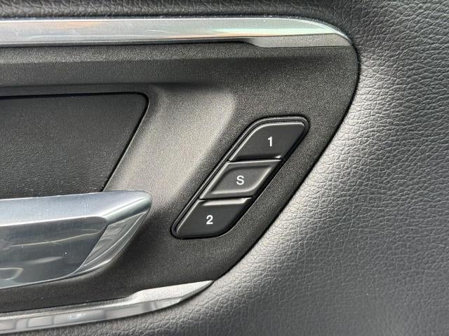 2021 RAM 1500 Laramie 4x4 Crew Cab Box