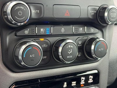 2021 RAM 1500 Laramie 4x4 Crew Cab Box