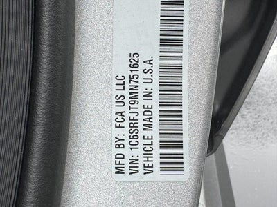 2021 RAM 1500 Laramie 4x4 Crew Cab Box