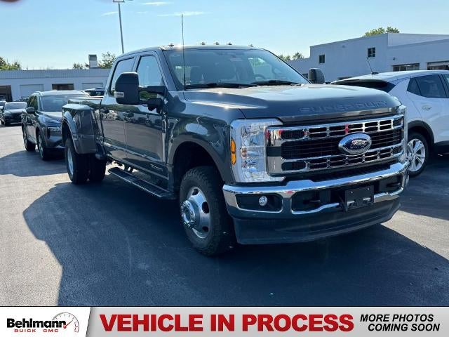 2024 Ford Super Duty F-350 DRW XLT 4WD Crew Cab Box