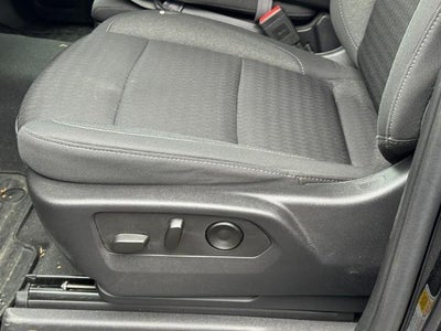 2023 Chevrolet Silverado 1500 4WD Crew Cab Custom