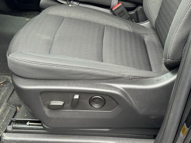 2023 Chevrolet Silverado 1500 4WD Crew Cab Custom