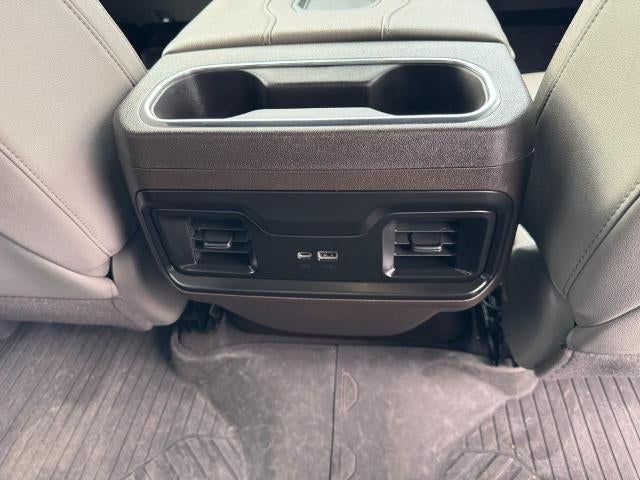 2022 Chevrolet Silverado 1500 4WD Crew Cab RST