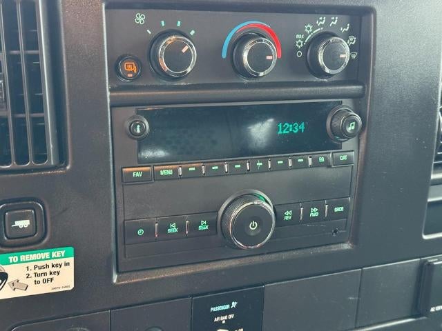 2024 Chevrolet Express Cargo 2500 RWD 2500 135"