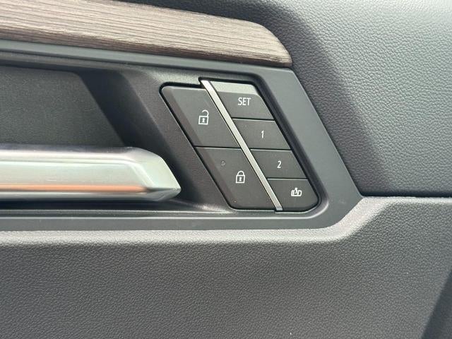 2027 GMC Acadia AWD 4dr Denali