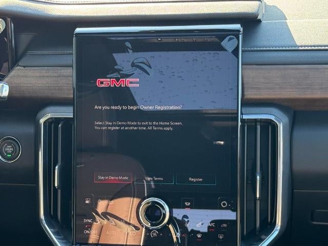 2027 GMC Acadia AWD 4dr Denali Ultimate