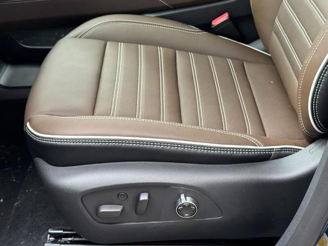 2027 GMC Acadia AWD 4dr Denali Ultimate
