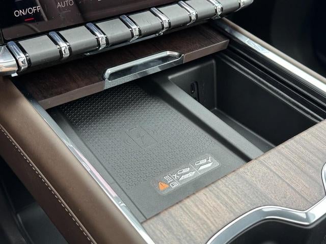 2027 GMC Acadia AWD 4dr Denali Ultimate