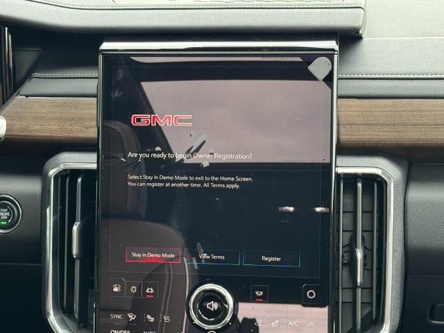 2027 GMC Acadia AWD 4dr Denali Ultimate