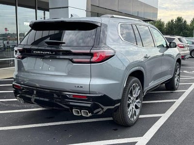2027 GMC Acadia AWD 4dr Denali Ultimate