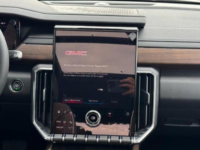 2027 GMC Acadia AWD 4dr Denali Ultimate