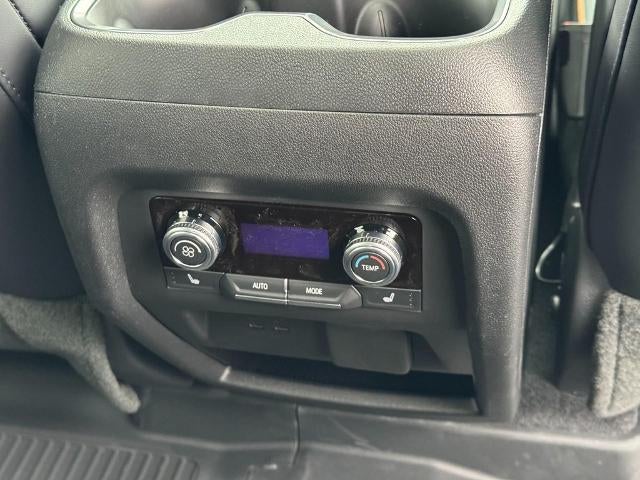 2026 GMC Acadia AWD 4dr AT4