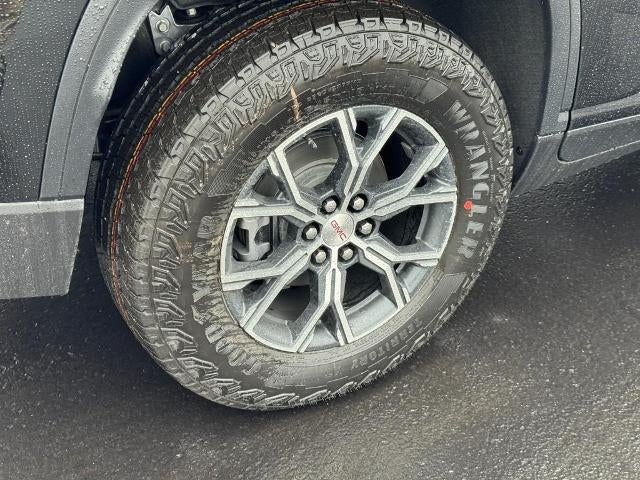 2026 GMC Acadia AWD 4dr AT4