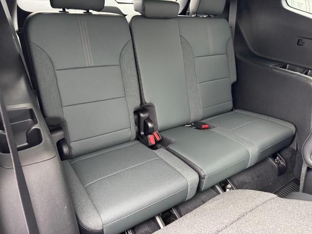 2026 GMC Acadia AWD 4dr AT4