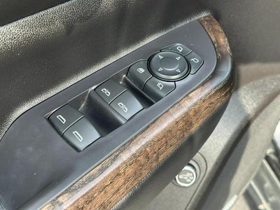 2022 GMC Acadia FWD 4dr Denali