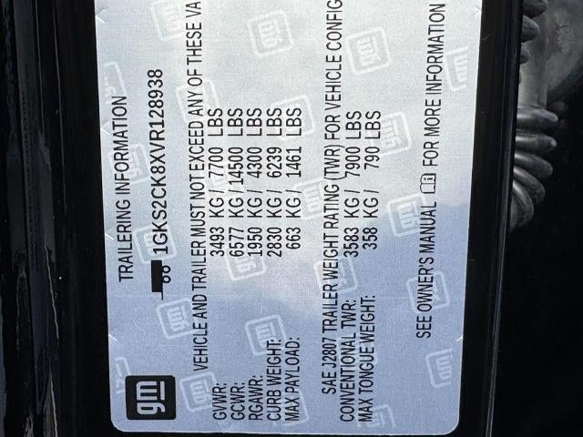 2027 GMC Yukon 4WD 4dr AT4