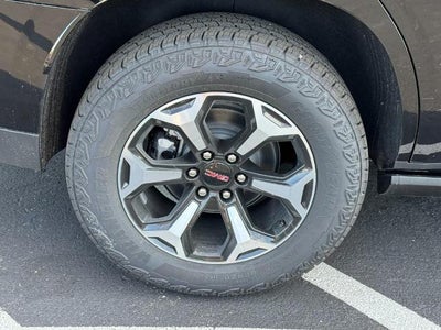 2027 GMC Yukon 4WD 4dr AT4