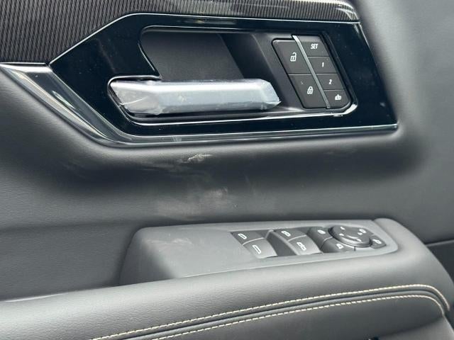 2026 GMC Yukon XL 4WD 4dr Elevation