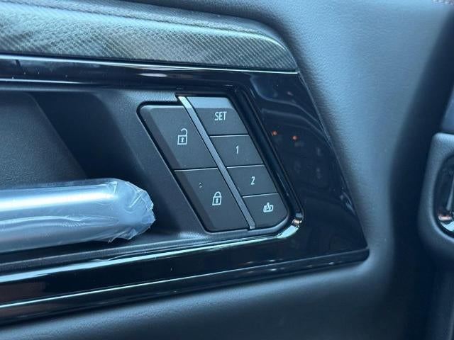 2027 GMC Yukon XL 4WD 4dr AT4