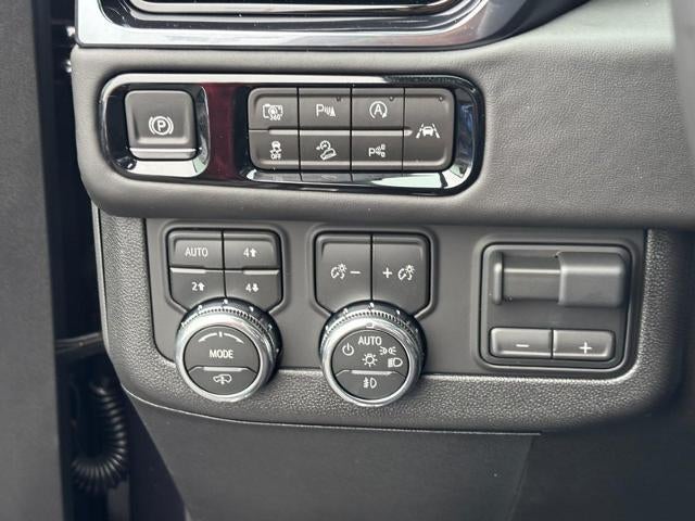 2026 GMC Yukon XL 4WD 4dr AT4 Ultimate