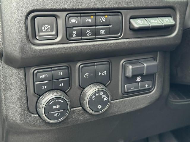 2024 Chevrolet Suburban 4WD 4dr High Country