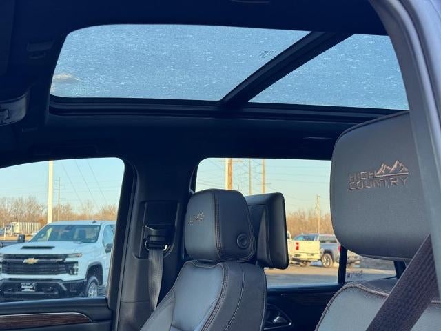2023 Chevrolet Tahoe 4WD 4dr High Country