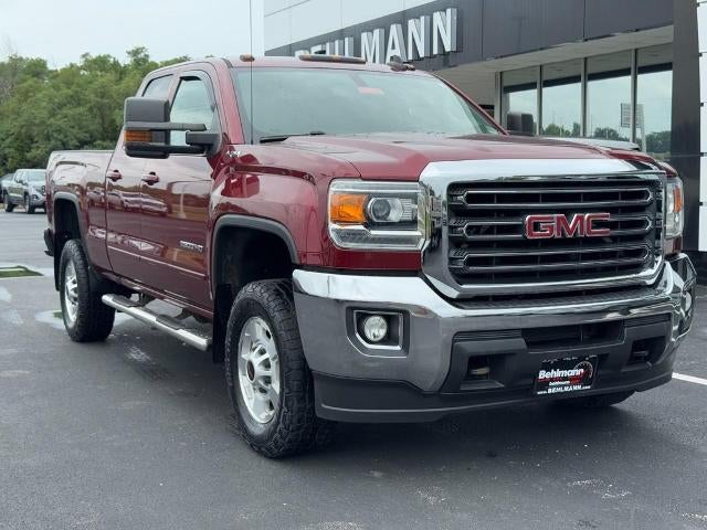 2017 GMC Sierra 2500 HD 4WD Double Cab 144.SLE
