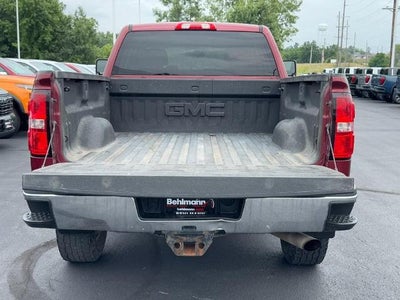 2017 GMC Sierra 2500 HD 4WD Double Cab 144.SLE