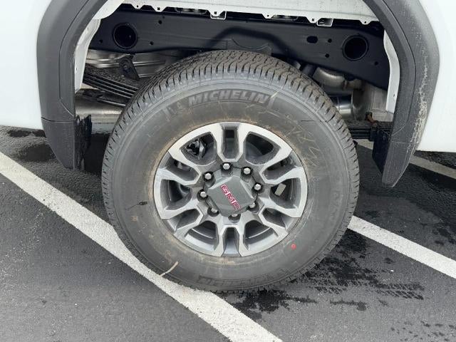 2026 GMC Sierra 2500 HD 4WD Reg Cab SLE