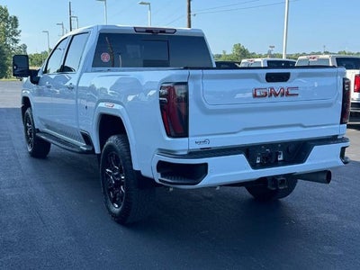 2024 GMC Sierra 2500 HD 4WD Crew Cab AT4