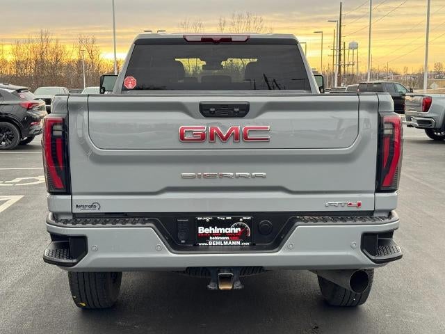 2024 GMC Sierra 2500 HD 4WD Crew Cab AT4