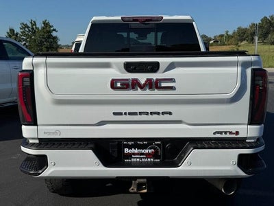 2024 GMC Sierra 2500 HD 4WD Crew Cab AT4