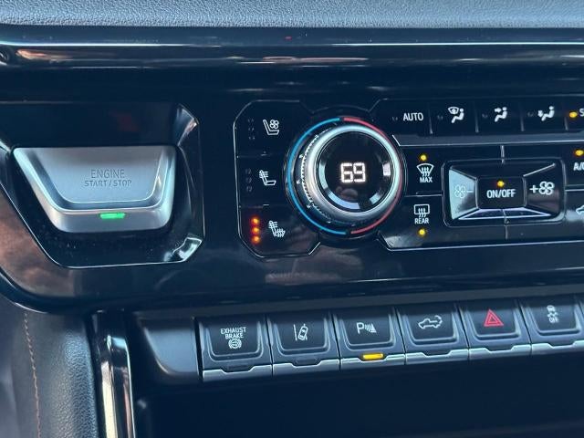 2024 GMC Sierra 2500 HD 4WD Crew Cab AT4