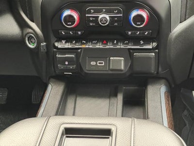 2022 GMC Sierra 2500 HD 4WD Crew Cab Denali